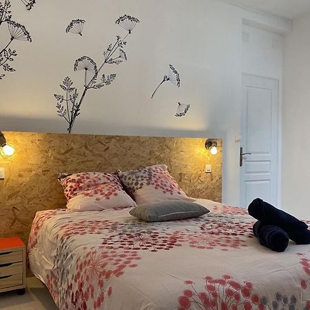 La Maison D'Angelique - Colocation Hoteliere A 150M Gare Tgv- Grande Cuisine Equipee & Salon - Fibre - Netflix 니오르 외부 사진