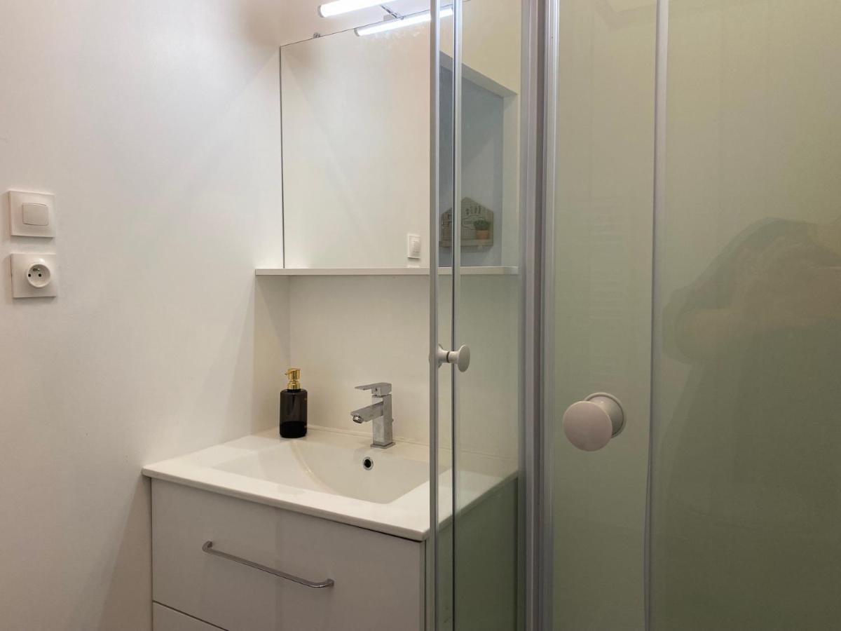 La Maison D'Angelique - Colocation Hoteliere A 150M Gare Tgv- Grande Cuisine Equipee & Salon - Fibre - Netflix 니오르 외부 사진
