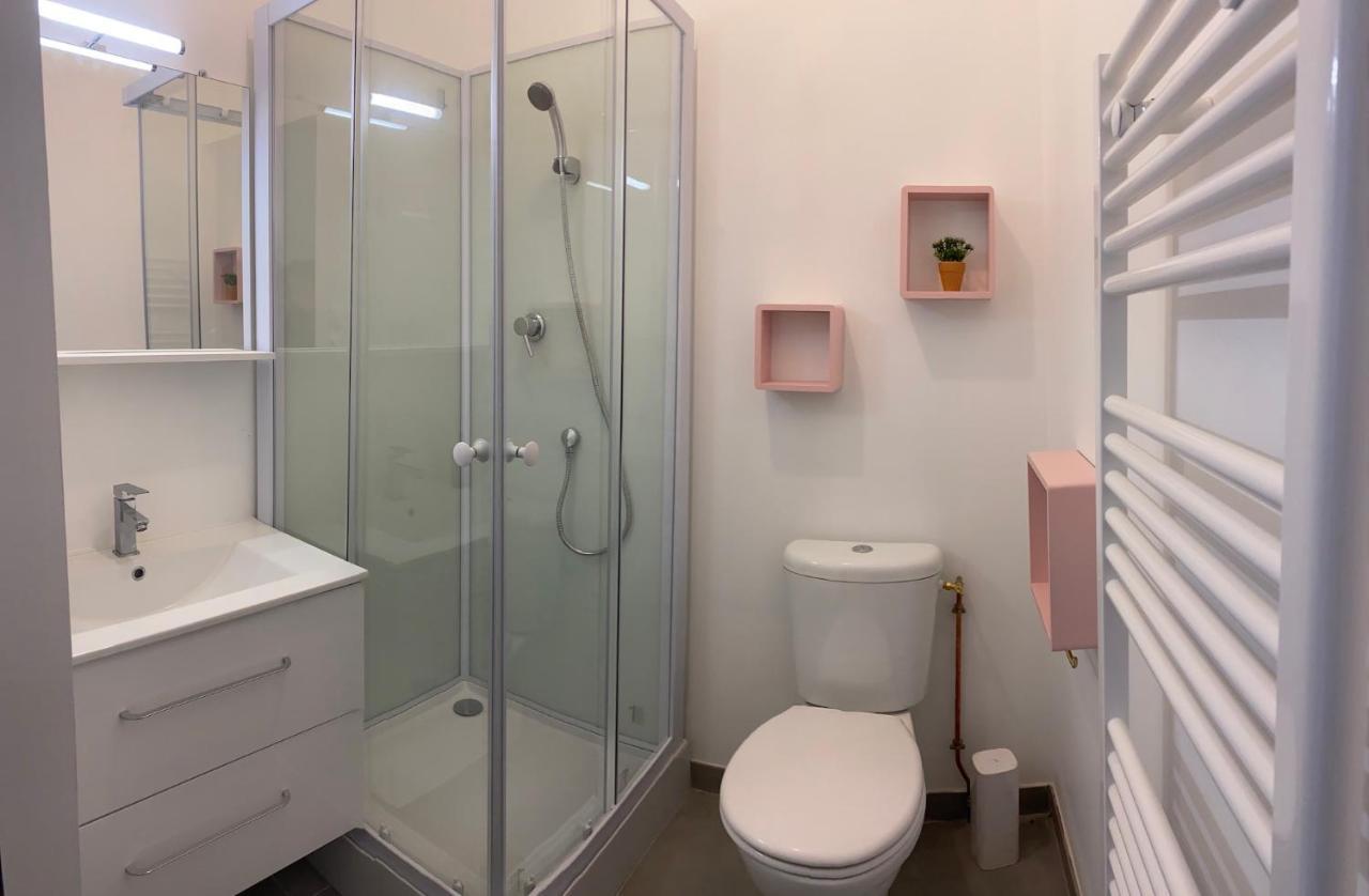 La Maison D'Angelique - Colocation Hoteliere A 150M Gare Tgv- Grande Cuisine Equipee & Salon - Fibre - Netflix 니오르 외부 사진