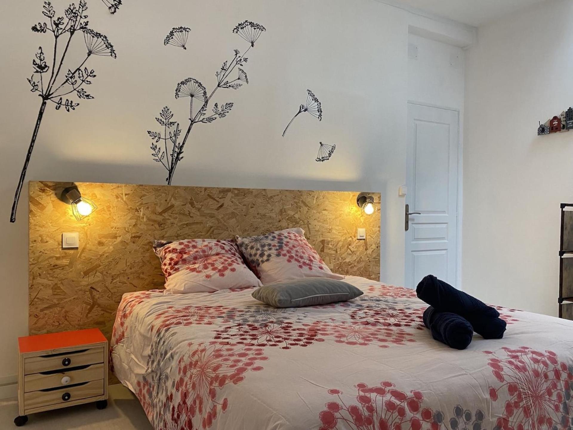 La Maison D'Angelique - Colocation Hoteliere A 150M Gare Tgv- Grande Cuisine Equipee & Salon - Fibre - Netflix 니오르 외부 사진