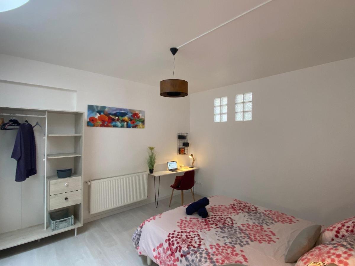 La Maison D'Angelique - Colocation Hoteliere A 150M Gare Tgv- Grande Cuisine Equipee & Salon - Fibre - Netflix 니오르 외부 사진