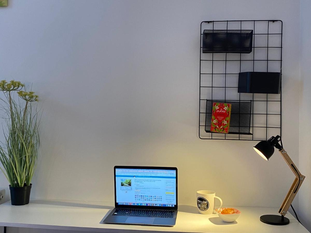 La Maison D'Angelique - Colocation Hoteliere A 150M Gare Tgv- Grande Cuisine Equipee & Salon - Fibre - Netflix 니오르 외부 사진
